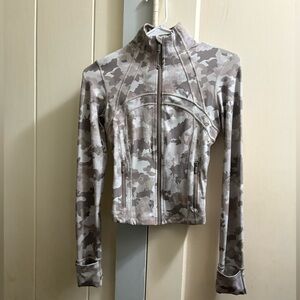 EUC Lululemon Define Cropped Jacket